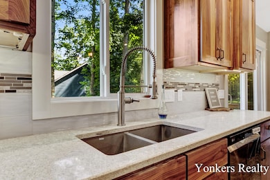 Keli Yonkers - 4005 Bullseye Lane (53)-1