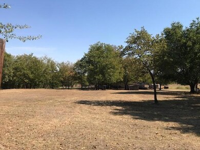 100 Middle Rd, Denison, TX 75021 - photo 2