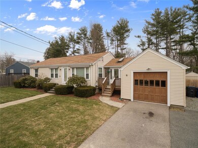 10 Errol St, Warwick, RI 02888 - photo 3
