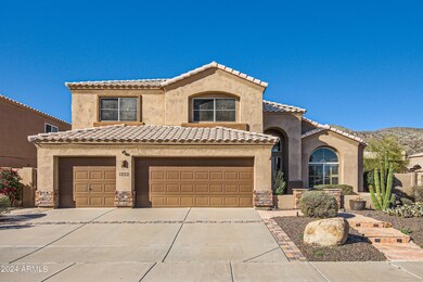 02 Exterior Front