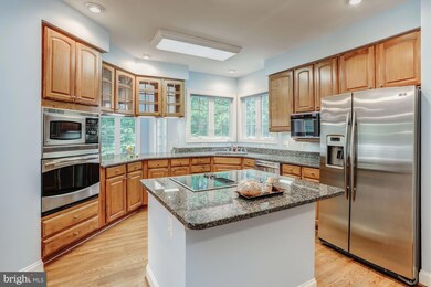 7882 Pembridge Rd, Manassas, VA 20112 - photo 6