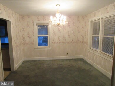 205 Pershing Ave, Darby, PA 19023 - photo 7