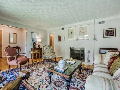 6922 Cornelia Ln, Dallas, TX 75214 - photo 5