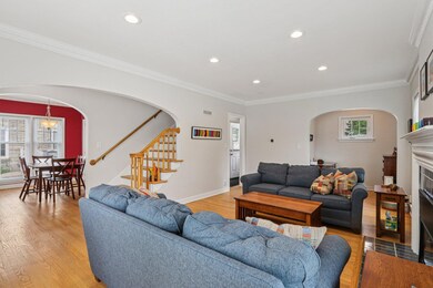 Living Room to Foyer to Dining Room
