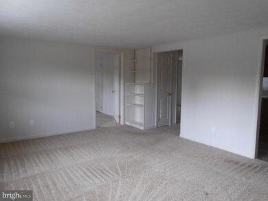 25371 Three Notch Rd unit A, Hollywood, MD 20636 - photo 2