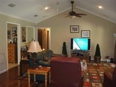 1306 Jeb Stuart Dr, Tyler, TX 75703 - photo 5