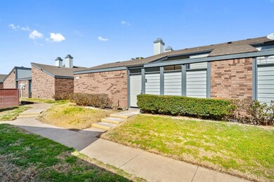 616 Bellaire Dr unit B, Hurst, TX 76053 - photo 3