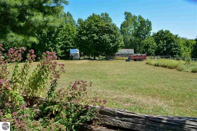 8606 E Lincoln Rd, Cedar, MI 49621 - photo 7