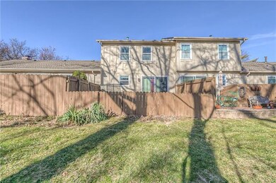 Yep, you even have a fenced-in patio for privacy o