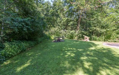 9 Washington St, Pelham, NH 03076 - photo 5