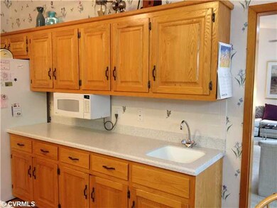 Kitchen - Separate Bar and Wet Sink Area