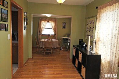 1238 E Dover Ct, Davenport, IA 52803 - photo 5