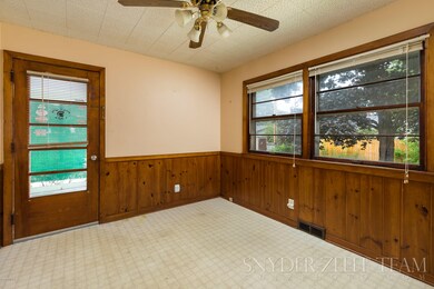 805 N Hudson St, Lowell, MI 49331 - photo 7
