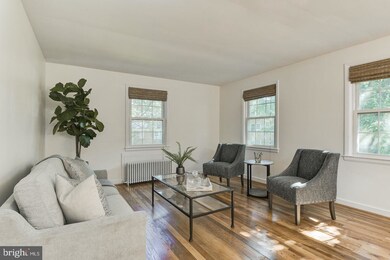 2402 Colston Dr, Silver Spring, MD 20910 - photo 5