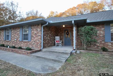 906 906 McClenny, Tyler, TX 75703 - photo 3