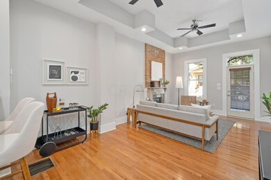 411 Reinhard Ave unit 11, Columbus, OH 43206 - photo 5