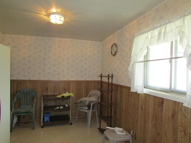 Eating Space/Kitchen