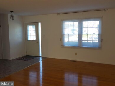 340 Wayburn St, Greencastle, PA 17225 - photo 3