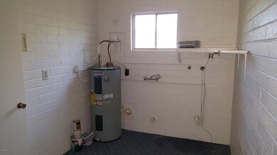 Washer/Dryer Hook-Up