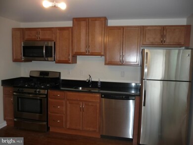 4443 Norfen Rd, Halethorpe, MD 21227 - photo 3