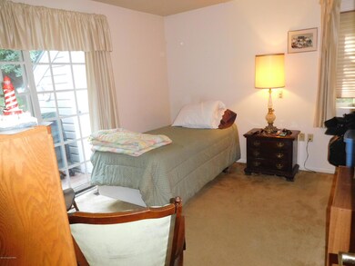 116 Duck Hollow Cir, Stroudsburg, PA 18360 - photo 7