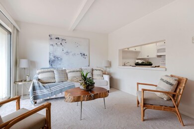 7-web-or-mls-07 - Living Room