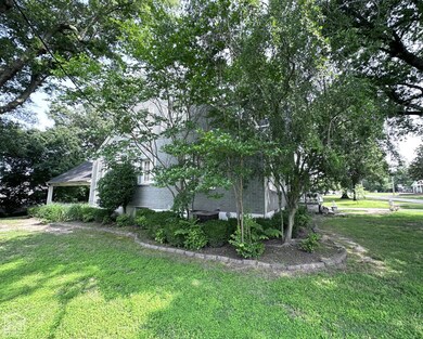 582 N 4th Ave, Piggott, AR 72454 - photo 6