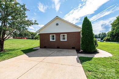 2711 Gold Rush Dr, Lincolnton, NC 28092 - photo 4