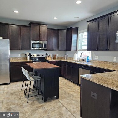 10018 Lindale Ave, Greencastle, PA 17225 - photo 3