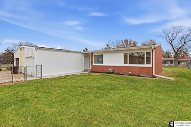 3824 NW 50th St, Lincoln, NE 68524 - photo 2