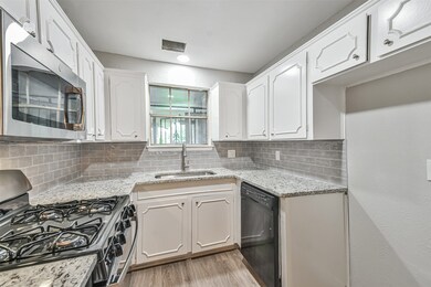 1315 Diplomat Way, Houston, TX 77088 - photo 4