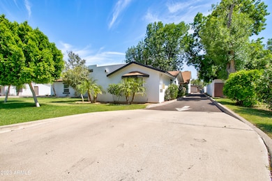 2215 W Agusta ave phx 103-1