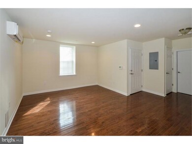 1800 Bethlehem Pike unit 2J, Flourtown, PA 19031 - photo 3