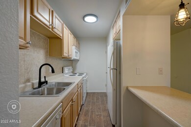 1130 E Butler Dr unit B3, Phoenix, AZ 85020 - photo 4