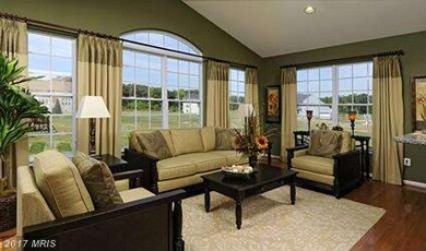 7207 Flame Leaf Ct, Clinton, MD 20735 - photo 4