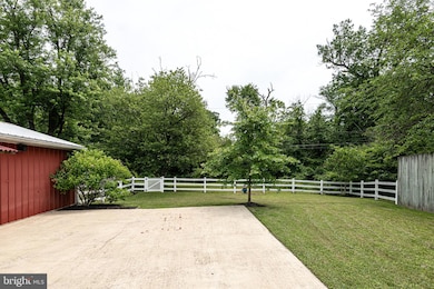 1006 Marleigh Cir, Towson, MD 21204 - photo 4