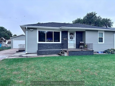 217 E 19th St, Grand Island, NE 68801 - photo 4