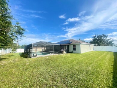563 SW Columbus Dr, Port Saint Lucie, FL 34953 - photo 2