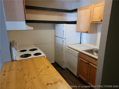 1128 Southwood Dr unit 4, Fayetteville, NC 28304 - photo 7