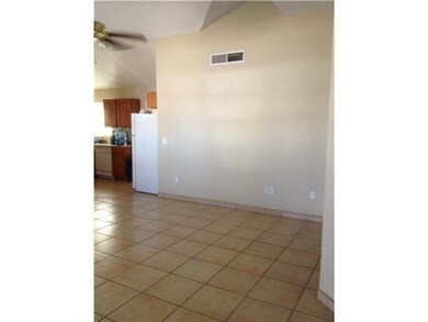 525 Katherine Dr, Horizon City, TX 79928 - photo 4