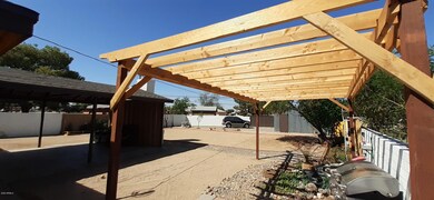 4202 N 48th Dr, Phoenix, AZ 85031 - photo 3