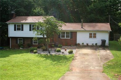 114 Foxfire Ct, Statesville, NC 28625 - photo 2