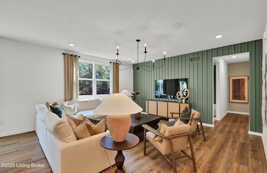 11-1847 Washington Blvd