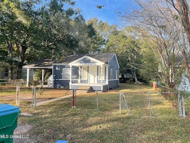 2403 9th St, Pascagoula, MS 39567 - photo 2