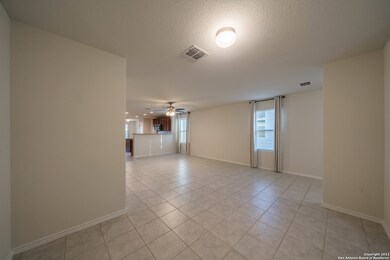 10155 Round Ridge, San Antonio, TX 78254 - photo 6