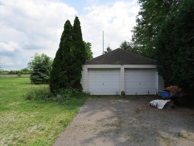 2 car detached garage