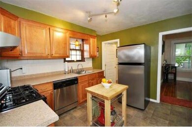 72 Beacon St, Lowell, MA 01850 - photo 3