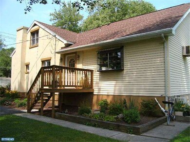 136 Lincoln Ave, Orwigsburg, PA 17961 - photo 2