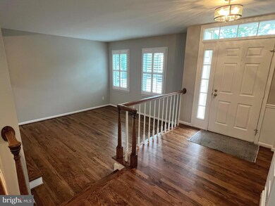 10748 Brewer House Rd, Rockville, MD 20852 - photo 3