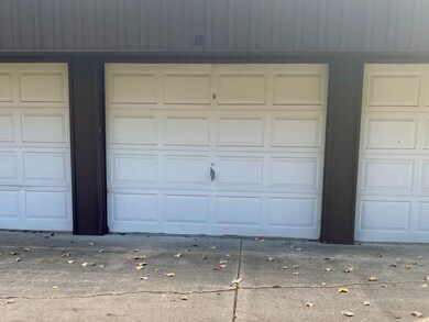 1105 E Division St unit 1B, Lockport, IL 60441 - photo 2